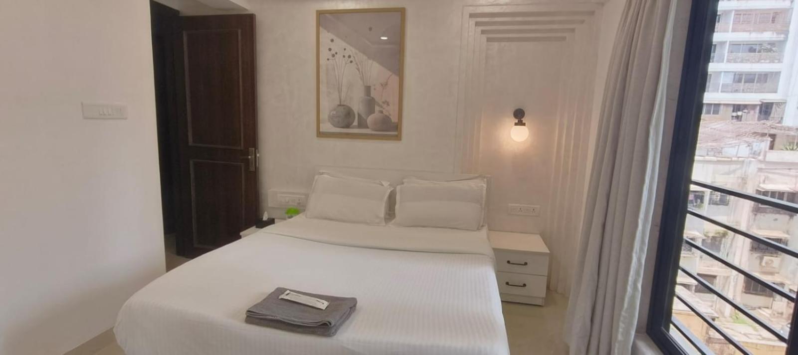 Selene 2bhk Bandra W By The Company Apartament *